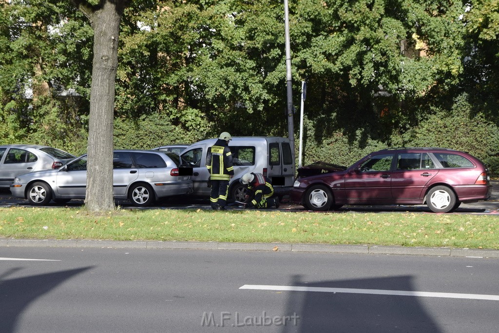 VU Koeln Buchheim Frankfurterstr Beuthenerstr P146.JPG - Miklos Laubert